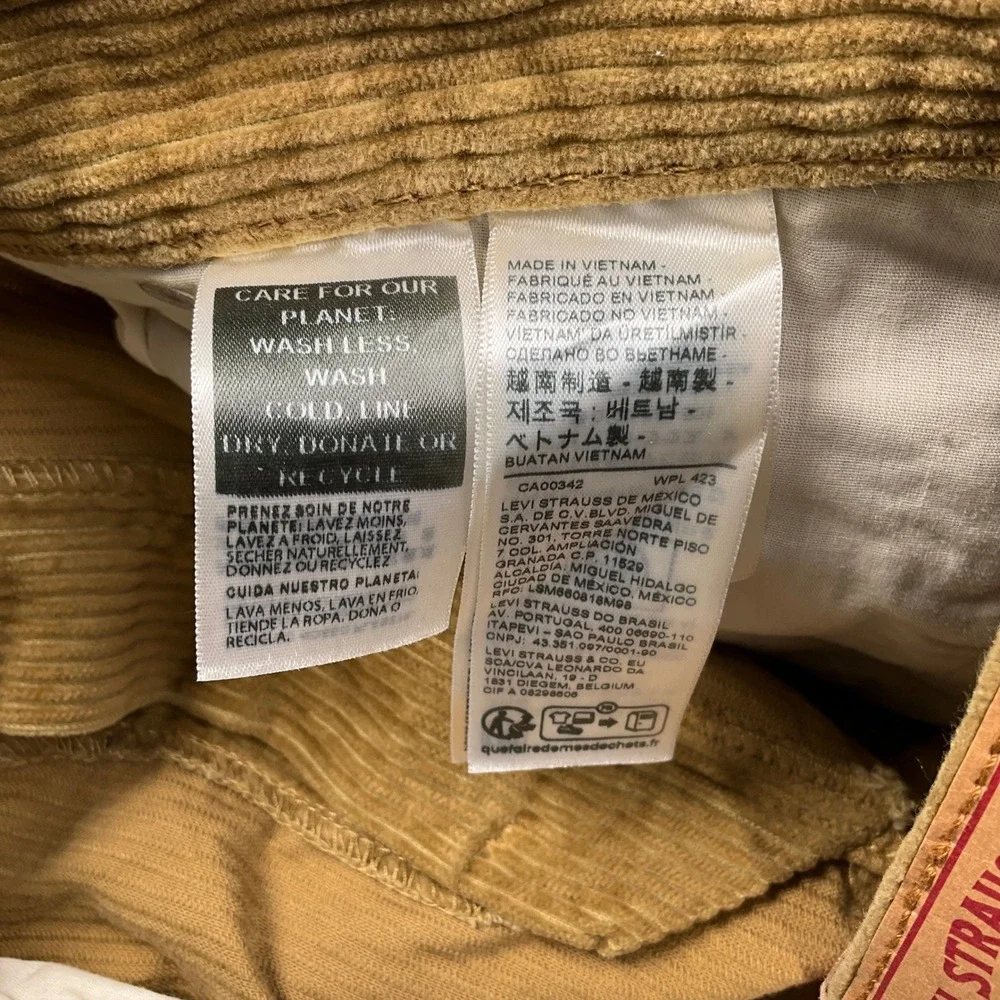 Levi's 502 Corduroy Pants Men 32W 30L Tan‎ Straight Leg Irregular Jeans NWT